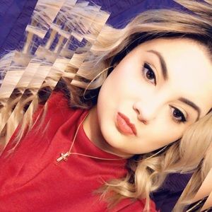 Meet your Posher, Jaclyn